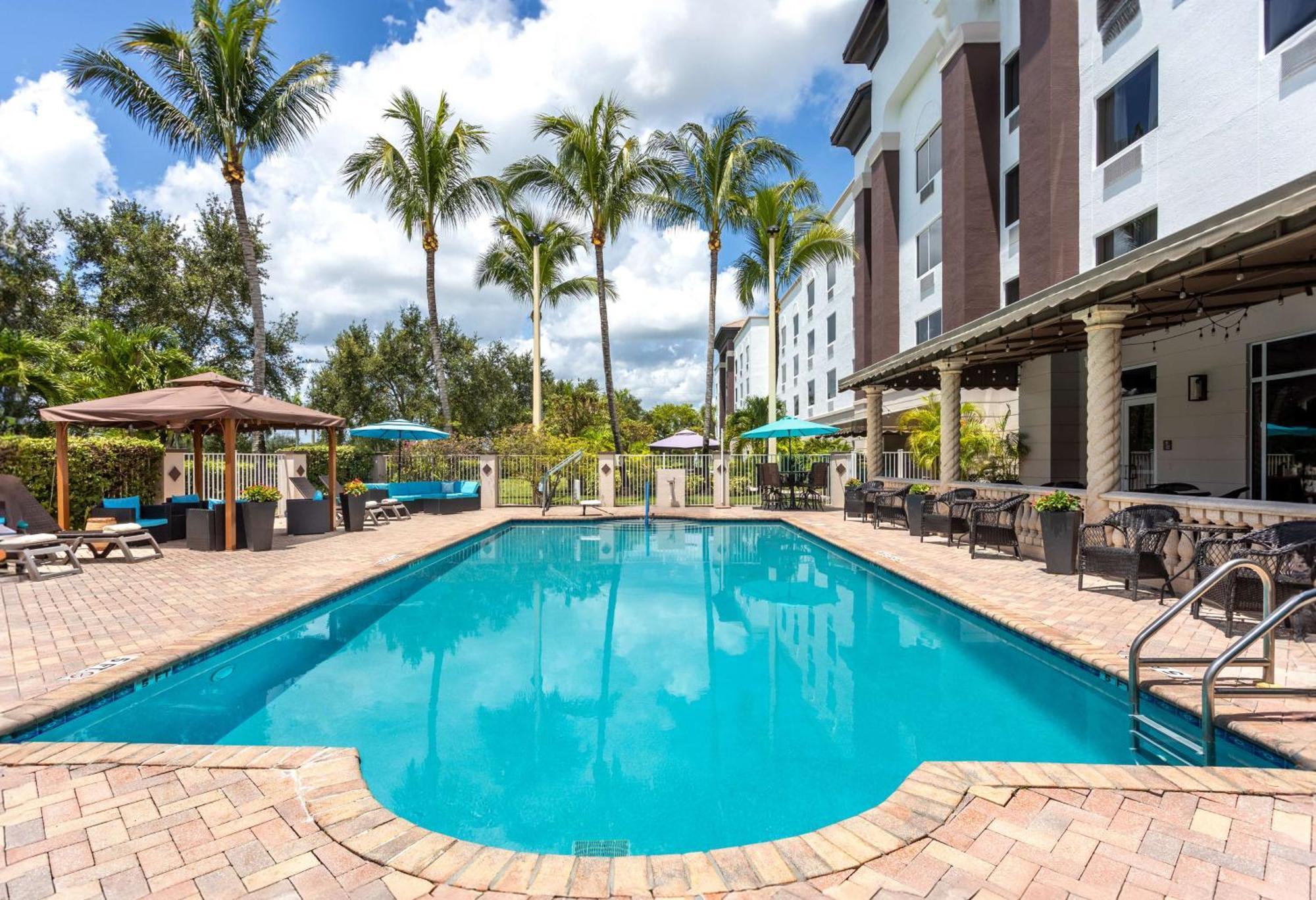 Hampton Inn & Suites Wellington Royal Palm Beach Exterior foto