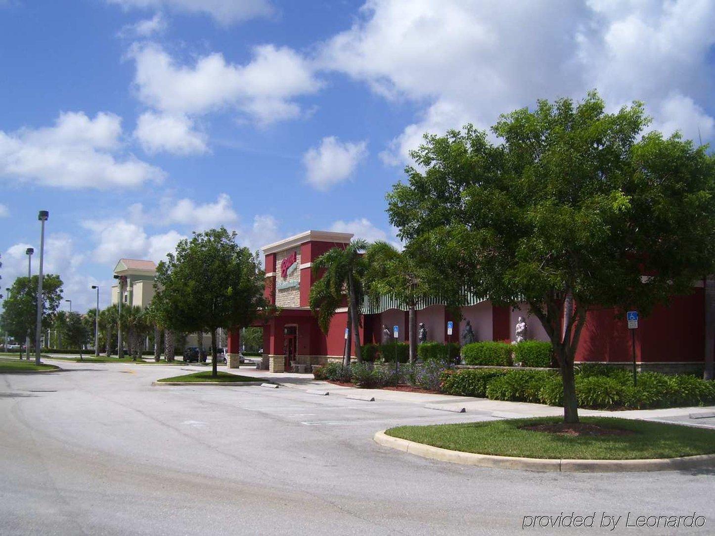 Hampton Inn & Suites Wellington Royal Palm Beach Exterior foto
